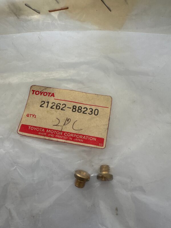 21262-88230 CARBURETOR, toyota