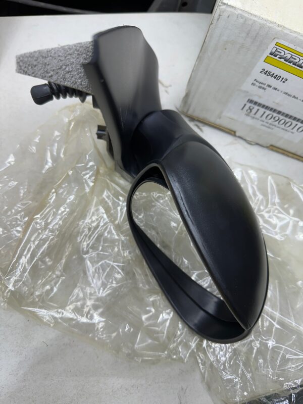 Espejo retrovisor derecho PEUGEOT 206 ‘98 24544012 / 1811090010 IPARLUX