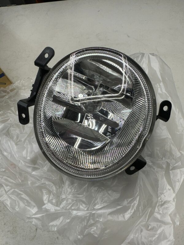HYUNDAI, 9220225210, LAMP ASSY FR FOG RH Hyundai
