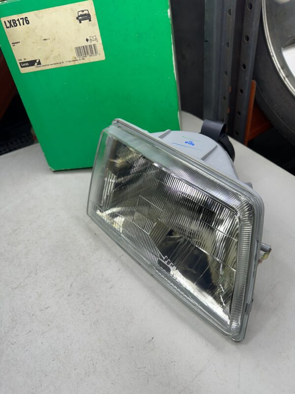 LUCAS, LXB176, FARO DEL.DER.PEUGEOT 205 83 - Lucas LXB176