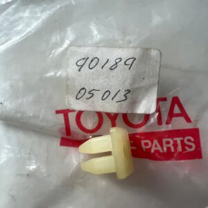 90189-05013 HEADLAMP, toyota