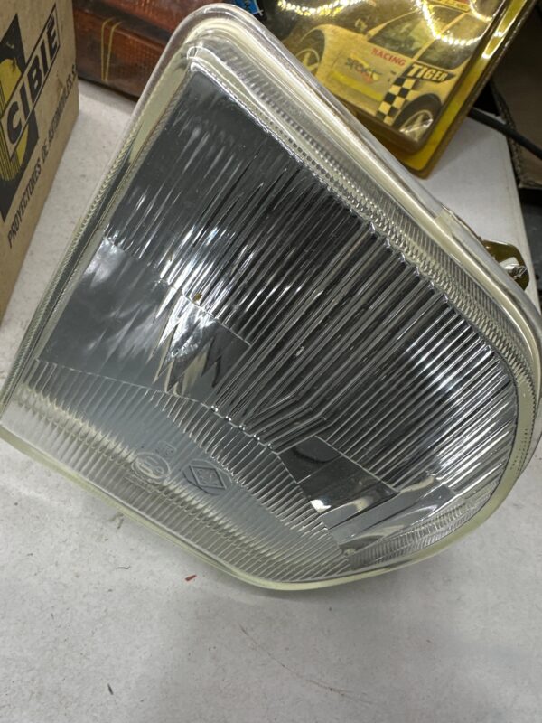 Faro exterior izquierdo RENAULT 12 4604141 061706