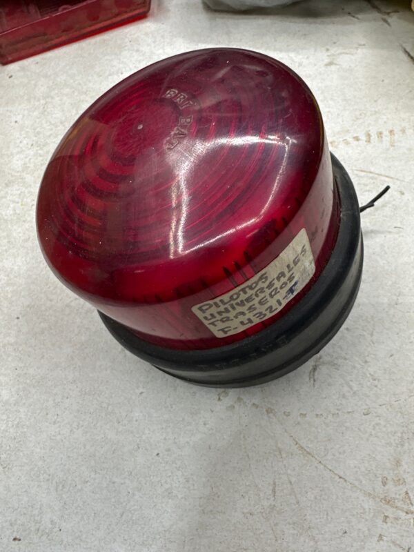 Piloto universal trasero F4321T