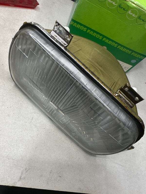Faro delantero SEAT 131 F10004112 10004112