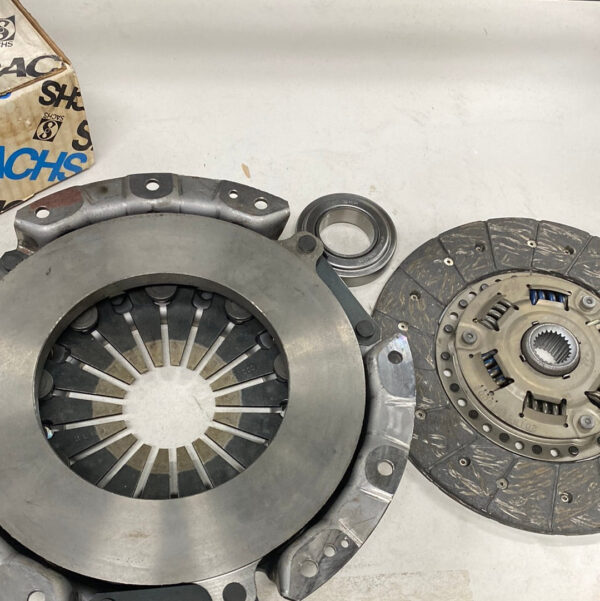 Clutch Kit NISSAN PICK-UP SACHS 3000269001