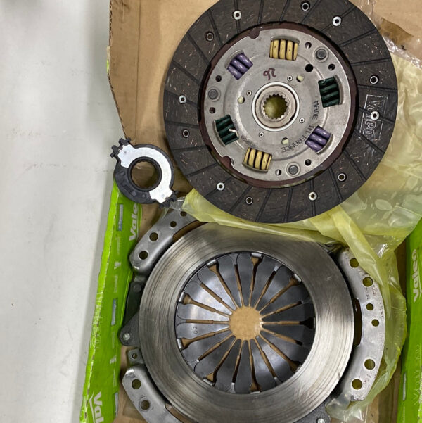 Clutch Kit CITROEN BERLINGO VALEO 821426