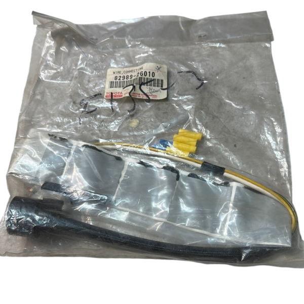 Wire Connecting 82989-26010 Toyota